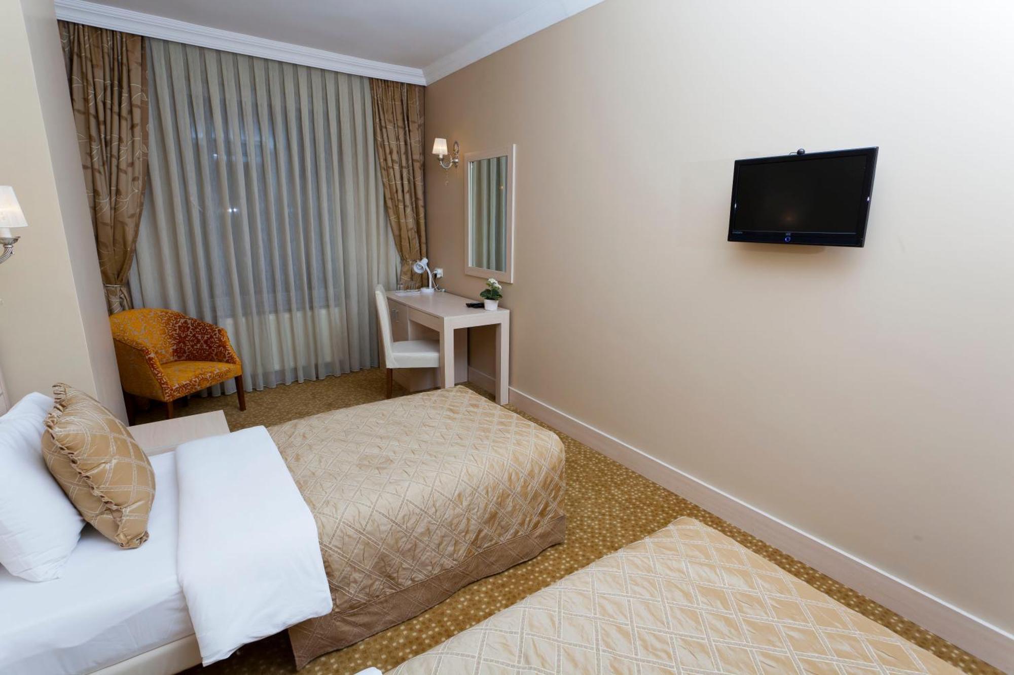 Hotel Classes